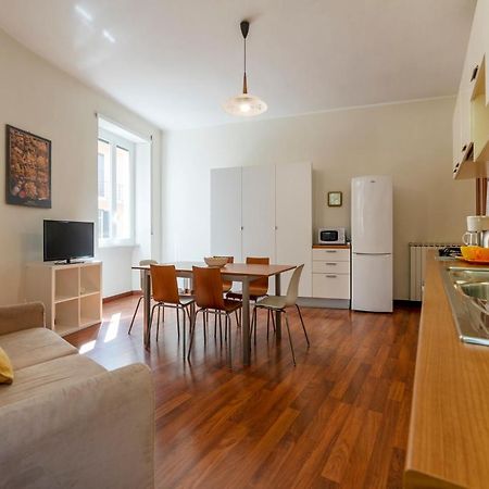 Piazza Re Di Roma Apartment Екстериор снимка
