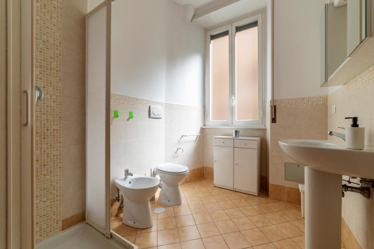 Piazza Re Di Roma Apartment Екстериор снимка